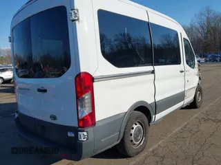 2017 Ford Transit Passenger XL с VIN 1FMZK1CM2HKA76580, выставлен на аукционе IAAI как лот 41436797 с пробегом 86 355 миль миль и . История ставок и продаж доступна на DreamBid. Изображение 4.