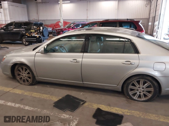2005 Toyota Avalon XL with VIN 4T1BK36B15U060278, listed as a IAAI auction lot 41667236 with 167,535 mi miles and . Bid and sale history available at DreamBid. Image 14.