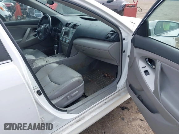 2008 Toyota Camry LE with VIN 4T1BK46K98U561008, listed as a IAAI auction lot 42001463 with 209,147 mi miles. Bid and sale history available at carsss.com. Image 5.