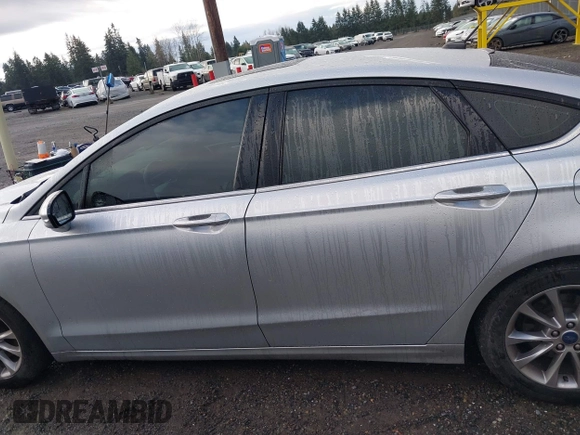 2017 Ford Fusion SE z VIN 3FA6P0HD2HR149699, wystawiony jako IAAI lot #41872383 z przebiegiem 95 587 mil mil oraz . Historia ofert i sprzedaży dostępna na DreamBid. Obrazek 15.
