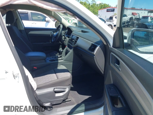 2018 Volkswagen Atlas S with VIN 1V2AP2CA4JC543978, listed as a IAAI auction lot 42567307 with 75,570 mi miles and . Bid and sale history available at DreamBid. Image 5.