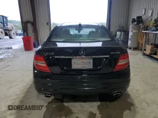 2015 Mercedes-Benz C 350 with VIN WDDGJ8JB5FG372370, listed as a Copart auction lot 73240804 with 103,540 mi miles and Salvage title. Bid and sale history available at DreamBid. Image 6.