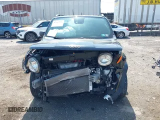 2021 Jeep Renegade Latitude with VIN ZACNJDBB5MPN33810, listed as a IAAI auction lot 42167988 with Not provided miles and . Bid and sale history available at DreamBid. Image 13.