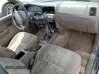 2000 Toyota Tacoma PreRunner with VIN 4TASM92N5YZ589270, listed as a Copart auction lot 58207905 with Not provided miles and Clean title. Bid and sale history available at DreamBid. Image 8.