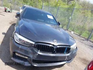 2018 BMW 5 Series 540i z VIN WBAJE5C50JWA96205, wystawiony jako IAAI lot #42213253 z przebiegiem 96 198 mil mil oraz . Historia ofert i sprzedaży dostępna na DreamBid. Obrazek 11.