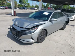 2023 Hyundai Elantra SEL z VIN 5NPLM4AG4PH103505, wystawiony jako IAAI lot #42257874 z przebiegiem 49 503 mil mil oraz . Historia ofert i sprzedaży dostępna na DreamBid. Obrazek 2.