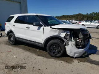 2013 Ford Utility Police Interceptor with VIN 1FM5K8AR7DGA84631, listed as a Copart auction lot 76262964 with 393,745 mi miles and Salvage Title. Bid and sale history available at carsss.com. Image 4.