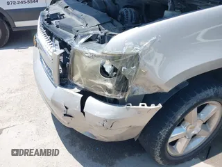 2007 Chevrolet Suburban LT with VIN 1GNFK16327J350303, listed as a IAAI auction lot 42413524 with 215,353 mi miles and . Bid and sale history available at DreamBid. Image 6.