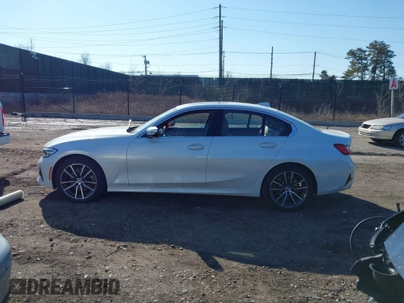 2020 BMW 3 Series 330i xDrive with VIN WBA5R7C07LFH92066, listed as a IAAI auction lot 41603868 with 44,439 mi miles. Bid and sale history available at carsss.com. Image 14.