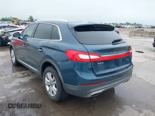 2016 Lincoln MKX Premiere z VIN 2LMTJ6JR6GBL55175, wystawiony jako IAAI lot #42166472 z przebiegiem 108 995 mil mil oraz . Historia ofert i sprzedaży dostępna na DreamBid. Obrazek 3.