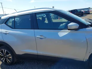 2020 Nissan Kicks SV with VIN 3N1CP5CV7LL545281, listed as a IAAI auction lot 42136872 with 11,458 mi miles. Bid and sale history available at carsss.com. Image 13.