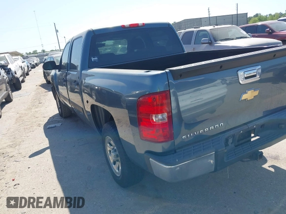 2008 Chevrolet Silverado 1500 Work Truck with VIN 2GCEC13C181113268, listed as a IAAI auction lot 41995026 with 131,071 mi miles and . Bid and sale history available at DreamBid. Image 3.
