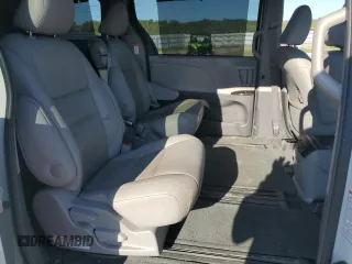 2017 Toyota Sienna XLE Auto Access Seat with VIN 5TDYZ3DC2HS791896, listed as a Copart auction lot 49890665 with 68,027 mi miles and Salvage Title. Bid and sale history available at carsss.com. Image 11.