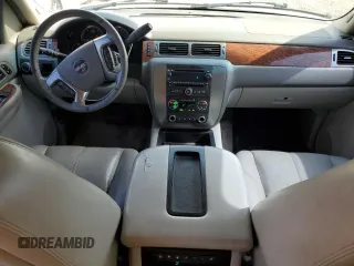 2007 GMC Yukon XL SLT with VIN 1GKFC16097R192754, listed as a Copart auction lot 46148975 with 0 mi miles and Salvage Title. Bid and sale history available at carsss.com. Image 8.