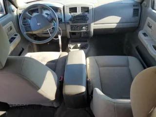 2006 Dodge Dakota SLT with VIN 1D7HW48N46S627103, listed as a Copart auction lot 52514075 with 175,581 mi miles and Clean title. Bid and sale history available at DreamBid. Image 8.