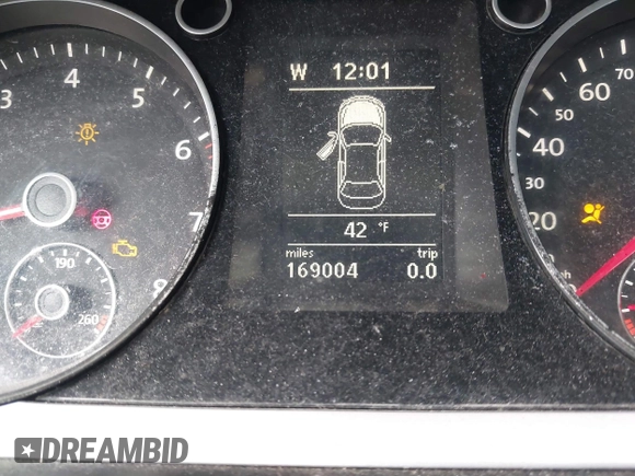 2010 Volkswagen CC Sport with VIN WVWMP7AN0AE539755, listed as a IAAI auction lot 41689569 with 169,004 mi miles and . Bid and sale history available at DreamBid. Image 15.