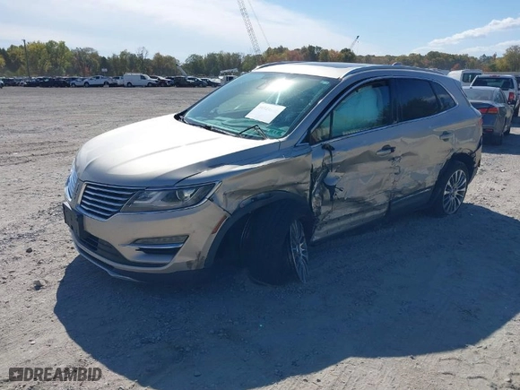 2017 Lincoln MKC Reserve with VIN 5LMCJ3D95HUL49317, listed as a IAAI auction lot 40549040 with 80,414 mi miles. Bid and sale history available at carsss.com. Image 2.