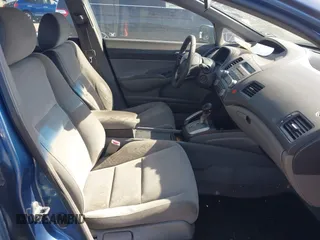 2008 Honda Civic LX with VIN 2HGFA16558H517528, listed as a IAAI auction lot 42153461 with 288,296 mi miles and . Bid and sale history available at DreamBid. Image 5.