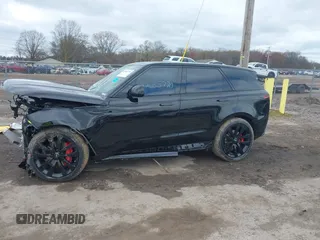 2024 Land Rover Range Rover Sport Dynamic SE z VIN SAL1L9FUXRA419760, wystawiony jako IAAI lot #42085770 z przebiegiem 11 735 mil mil oraz . Historia ofert i sprzedaży dostępna na DreamBid. Obrazek 6.