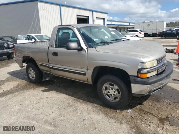 2000 Chevrolet Silverado 1500 with VIN 1GCEK14V1YZ341121, listed as a Copart auction lot 68651164 with 216,689 mi miles and Salvage Title. Bid and sale history available at carsss.com. Image 4.