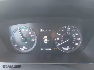 2016 Hyundai Sonata Hybrid Limited with VIN KMHE34L11GA027569, listed as a IAAI auction lot 41409224 with 111,006 mi miles. Bid and sale history available at carsss.com. Image 7.