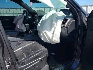 2017 Jeep Grand Cherokee Overland с VIN 1C4RJECG3HC780175, выставлен на аукционе IAAI как лот 42015824 с пробегом 181 582 миль миль и . История ставок и продаж доступна на DreamBid. Изображение 5.