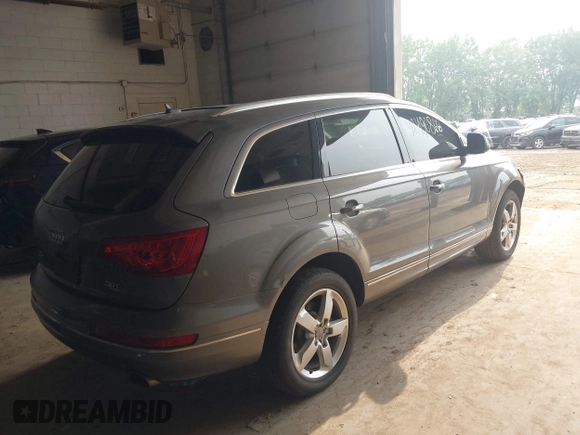 2015 Audi Q7 Premium Plus с VIN WA1LGAFE9FD025864, выставлен на аукционе IAAI как лот 42490868 с пробегом 67 739 миль миль и . История ставок и продаж доступна на DreamBid. Изображение 4.