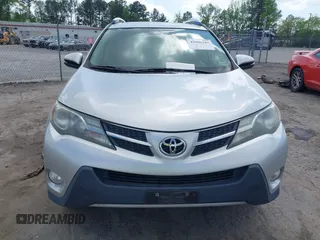 2013 Toyota RAV4 XLE with VIN JTMRFREV1DD002160, listed as a IAAI auction lot 42096185 with 195,042 mi miles. Bid and sale history available at carsss.com. Image 12.