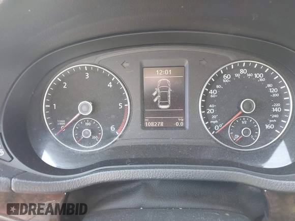 2015 Volkswagen Passat SEL Premium z VIN 1VWCV7A30FC024271, wystawiony jako IAAI lot #41788754 z przebiegiem 108 278 mil mil oraz . Historia ofert i sprzedaży dostępna na DreamBid. Obrazek 7.