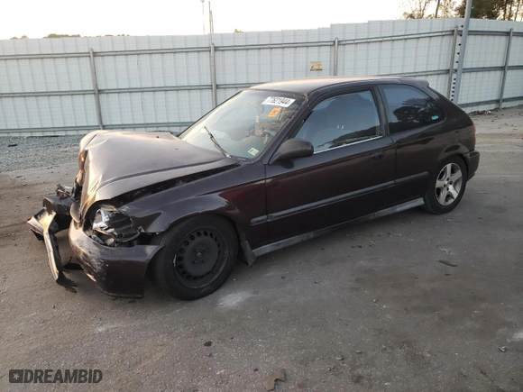 1999 Honda Civic CX with VIN 2HGEJ6428XH112747, listed as a Copart auction lot 77621944 with 105,852 mi miles and Salvage Title. Bid and sale history available at carsss.com. Image 1.