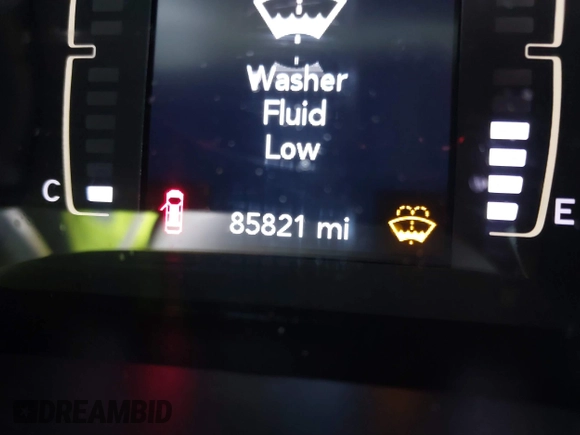 2019 Jeep Cherokee Latitude with VIN 1C4PJLCB2KD331698, listed as a IAAI auction lot 41175485 with 85,821 mi miles. Bid and sale history available at carsss.com. Image 15.
