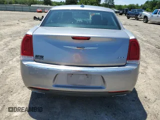 2016 Chrysler 300 Limited z VIN 2C3CCAAG0GH207942, wystawiony jako Copart lot #57915885 z przebiegiem 96 150 mil mil oraz Szkoda całkowita • Salvage title. Historia ofert i sprzedaży dostępna na DreamBid. Obrazek 6.