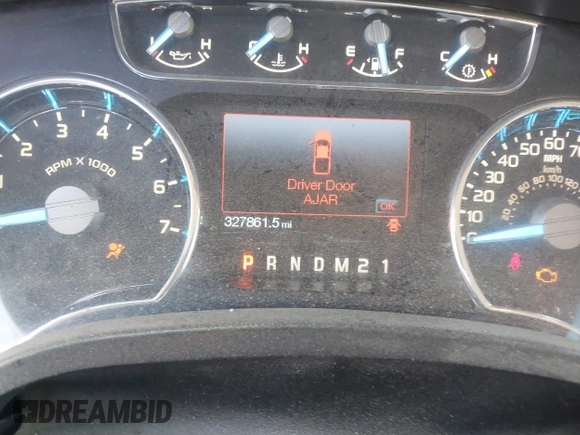 2011 Ford F-150 XL with VIN 1FTFW1EF0BFC50673, listed as a IAAI auction lot 37963340 with 327,861 mi miles. Bid and sale history available at carsss.com. Image 7.