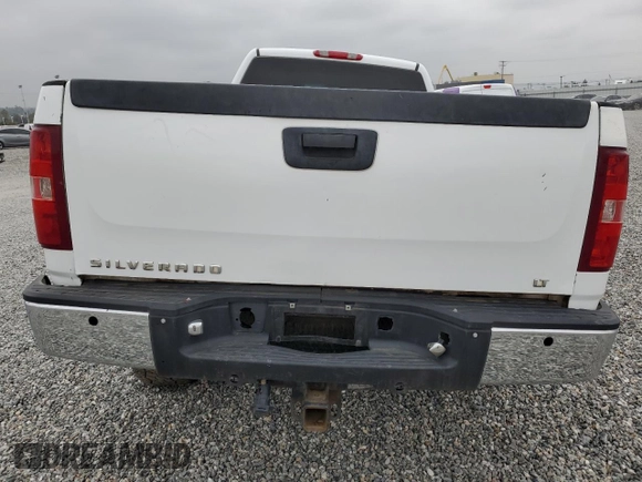 2007 Chevrolet Silverado 1500 with VIN 1GBHC39657E597358, listed as a Copart auction lot 52408105 with 379,668 mi miles and Salvage Title. Bid and sale history available at DreamBid. Image 6.