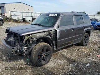 2015 Jeep Patriot Altitude z VIN 1C4NJRBB6FD439002, wystawiony jako Copart lot #64941794 z przebiegiem 115 732 mil mil oraz Szkody całkowita. Historia ofert i sprzedaży dostępna na DreamBid. Obrazek 1.