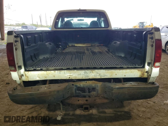2007 Ford F-250 XL with VIN 1FTSX20527EB52287, listed as a Copart auction lot 81201714 with 197,608 mi miles and Clean title. Bid and sale history available at DreamBid. Image 6.