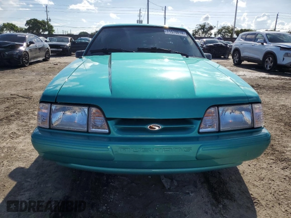 1993 Ford Mustang z VIN 1FACP40E9PF168633, wystawiony jako Copart lot #71578014 z przebiegiem 954 mil mil oraz Szkoda całkowita • Salvage title. Historia ofert i sprzedaży dostępna na DreamBid. Obrazek 5.