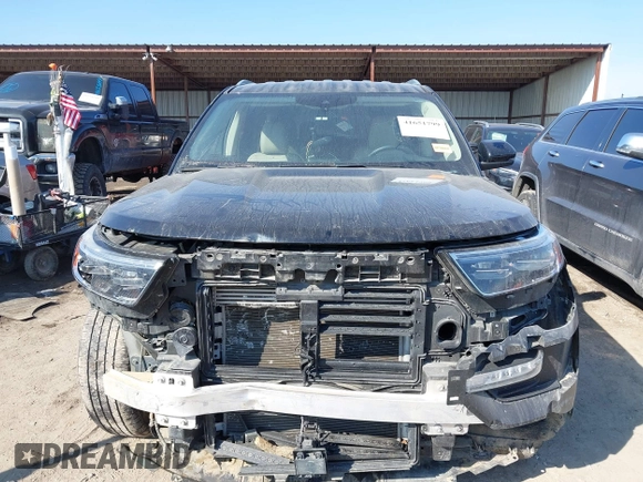 2020 Ford Explorer Limited with VIN 1FMSK7FH5LGB92998, listed as a IAAI auction lot 41651799 with 65,970 mi miles and . Bid and sale history available at carsss.com. Image 13.