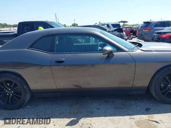 2016 Dodge Challenger SXT с VIN 2C3CDZAG1GH202650, выставлен на аукционе IAAI как лот 41979581 с пробегом 114 180 миль миль и . История ставок и продаж доступна на DreamBid. Изображение 13.