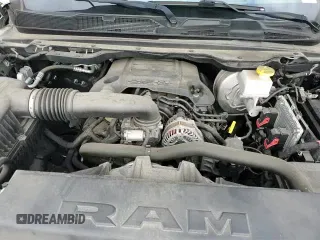 2020 Ram 1500 Laramie z VIN 1C6SRFRTXLN153613, wystawiony jako Copart lot #57572185 z przebiegiem 31 796 mil mil oraz Szkoda całkowita • Salvage title. Historia ofert i sprzedaży dostępna na DreamBid. Obrazek 15.