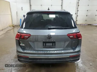 2023 Volkswagen Tiguan SE z VIN 3VVMB7AX5PM029437, wystawiony jako Copart lot #44902825 z przebiegiem 54 167 mil mil oraz Szkoda całkowita • Salvage title. Historia ofert i sprzedaży dostępna na DreamBid. Obrazek 6.