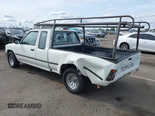 1994 Toyota Pickup с VIN 4TARN93P8RZ286013, выставлен на аукционе IAAI как лот 41982341 с пробегом 262 878 миль миль и . История ставок и продаж доступна на DreamBid. Изображение 3.