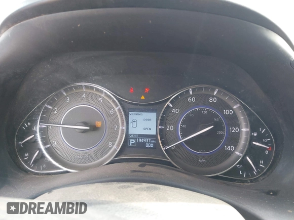 2014 Infiniti QX80 with VIN JN8AZ2NE8E9068192, listed as a IAAI auction lot 41882512 with 194,937 mi miles. Bid and sale history available at carsss.com. Image 7.