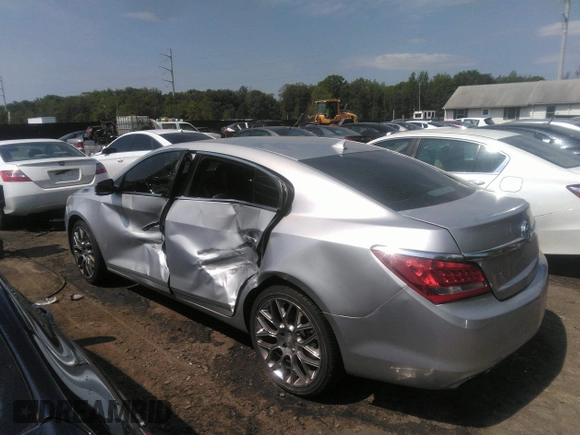 2014 Buick LaCrosse Leather with VIN 1G4GB5G37EF106788, listed as a IAAI auction lot 40954480 with 107,866 mi miles. Bid and sale history available at carsss.com. Image 3.