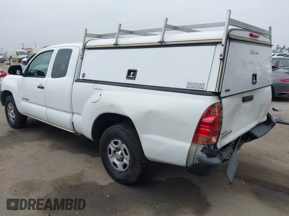 2015 Toyota Tacoma z VIN 5TFTX4CN6FX047623, wystawiony jako IAAI lot #42458260 z przebiegiem 224 496 mil mil oraz . Historia ofert i sprzedaży dostępna na DreamBid. Obrazek 3.