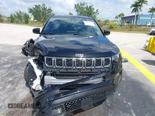 2024 Jeep Compass Latitude with VIN 3C4NJDBN5RT154383, listed as a IAAI auction lot 41938003 with 18,883 mi miles and . Bid and sale history available at DreamBid. Image 13.
