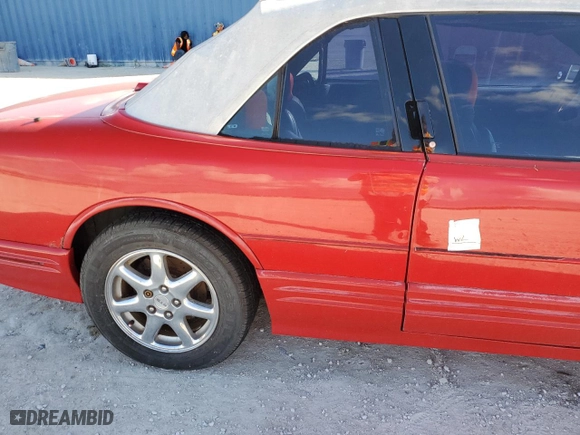 1995 Oldsmobile Cutlass Supreme with VIN 1G3WT32M1SD332592, listed as a Copart auction lot 79705574 with NaN miles and Salvage Title. Bid and sale history available at carsss.com. Image 13.