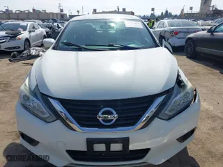 2018 Nissan Altima 2.5 SR with VIN 1N4AL3AP9JC146105, listed as a IAAI auction lot 41472466 with 114,966 mi miles. Bid and sale history available at carsss.com. Image 12.