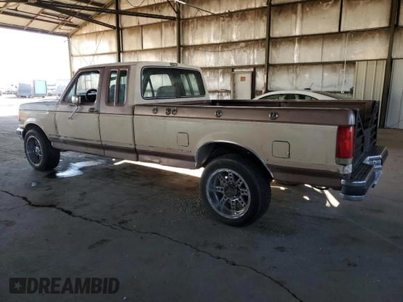 1987 Ford F-250 with VIN 1FTHX2517HKB35293, listed as a Copart auction lot 79138584 with 58,682 mi miles and Clean Title. Bid and sale history available at DreamBid. Image 2.