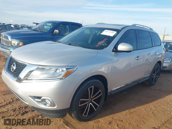 2013 Nissan Pathfinder SV with VIN 5N1AR2MM8DC623367, listed as a IAAI auction lot 41372209 with 183,636 mi miles. Bid and sale history available at carsss.com. Image 2.